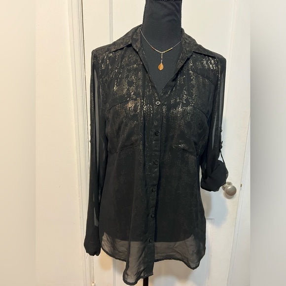 #305 Sheerish black and gold button up - Picture 6 of 13